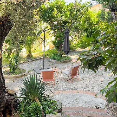 B-bardot Monaco Area, Bnbrickeys